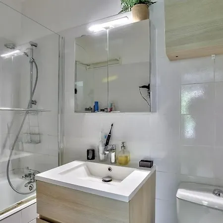 Confortable Pour Deux Апартаменты *